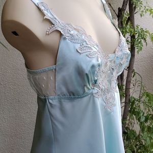 Flora Nighty See the details just amazing lace and embellishments